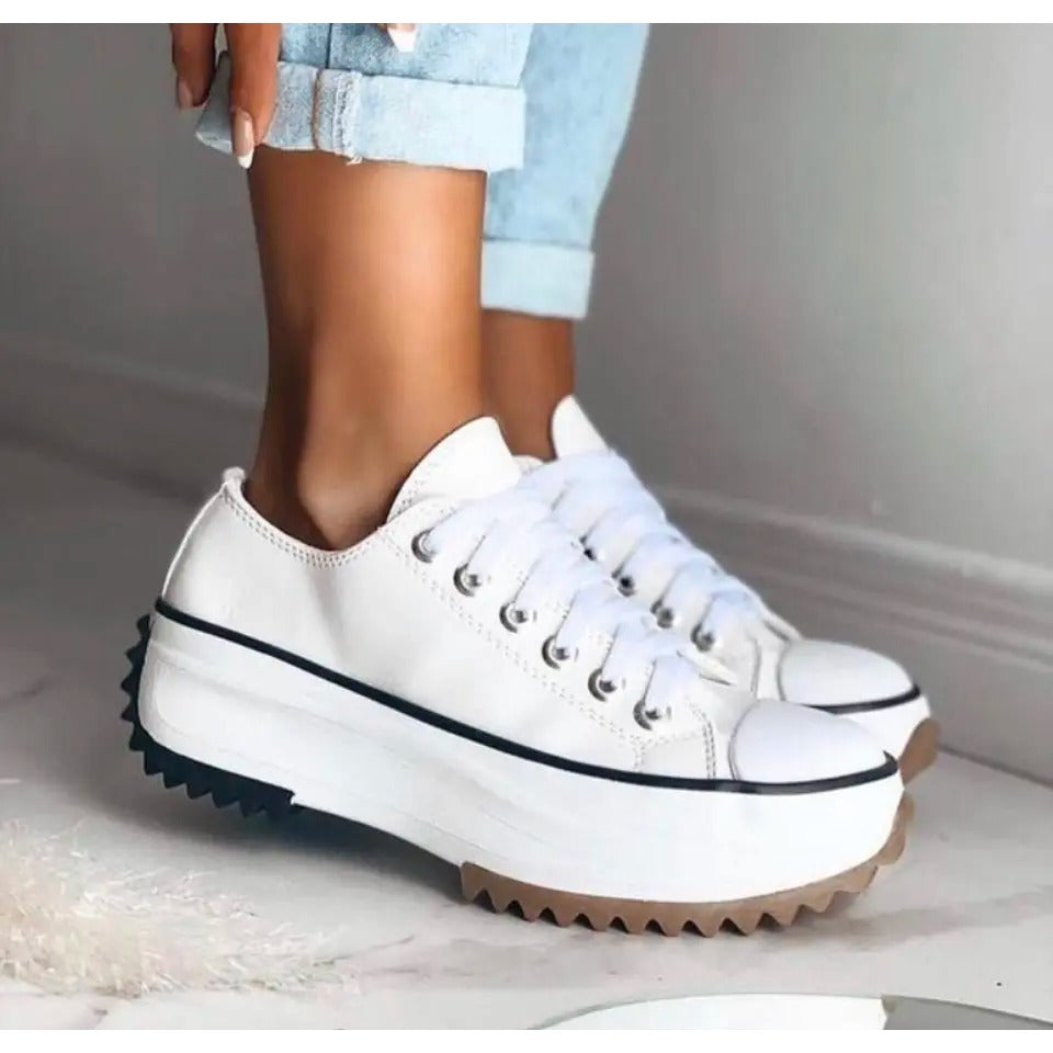 Comfort Sneakers | Chunky Sole Lace Up - detail