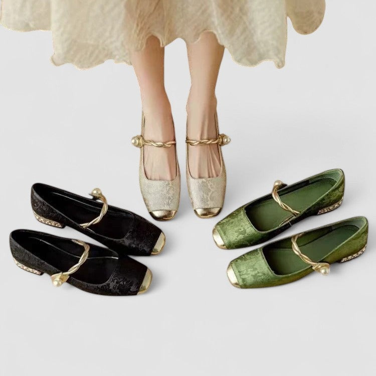 Women's Mary Jane Shoes | Low Heel - detail