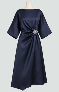 Women's Elegant Long Dress | Batwing Sleeve - close-up