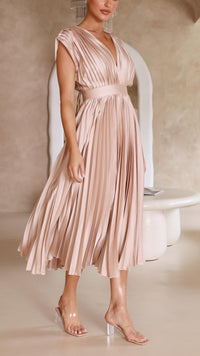 Women's Elegant Pleated Maxi Dress | V-Neck - look
