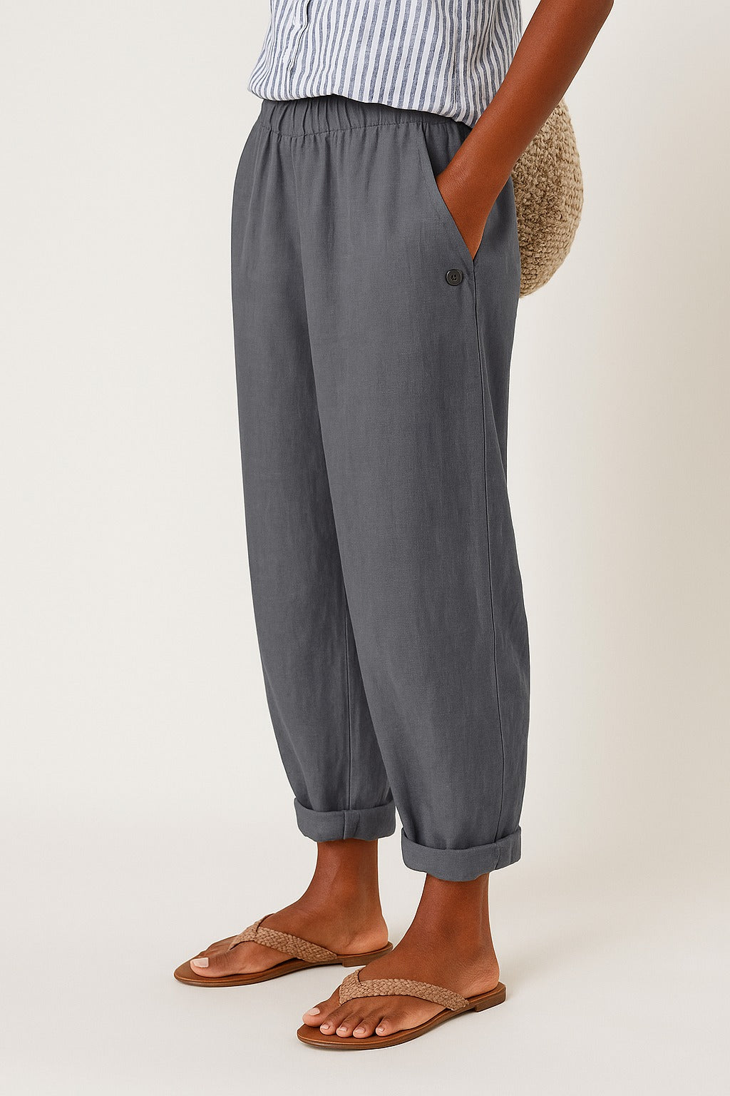 Women's Linen Stylish Trousers | Cropped Side Pockets - detail