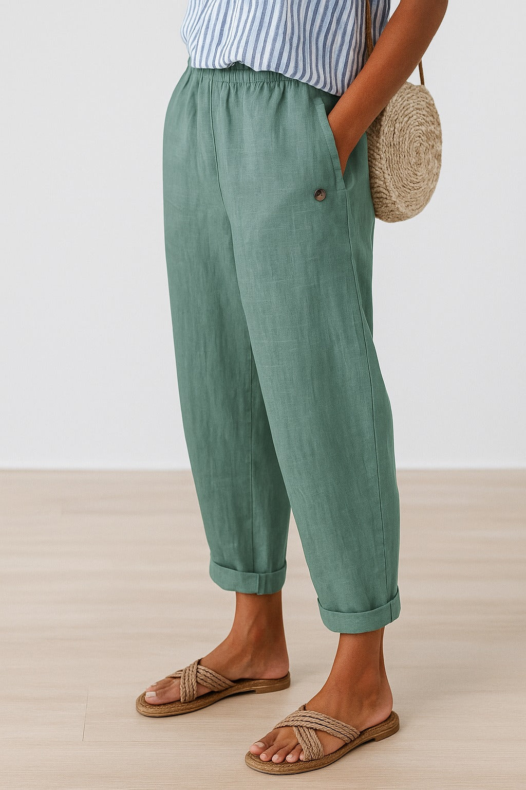 Women's Linen Stylish Trousers | Cropped Side Pockets - side